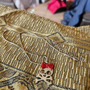 bones silvery necklace 16-to-18-inch women